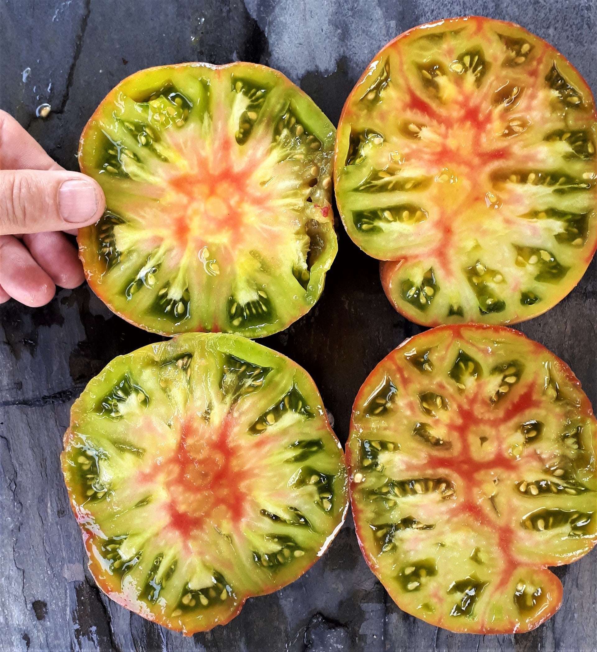 Black Pineapple – Hawthorn Farm